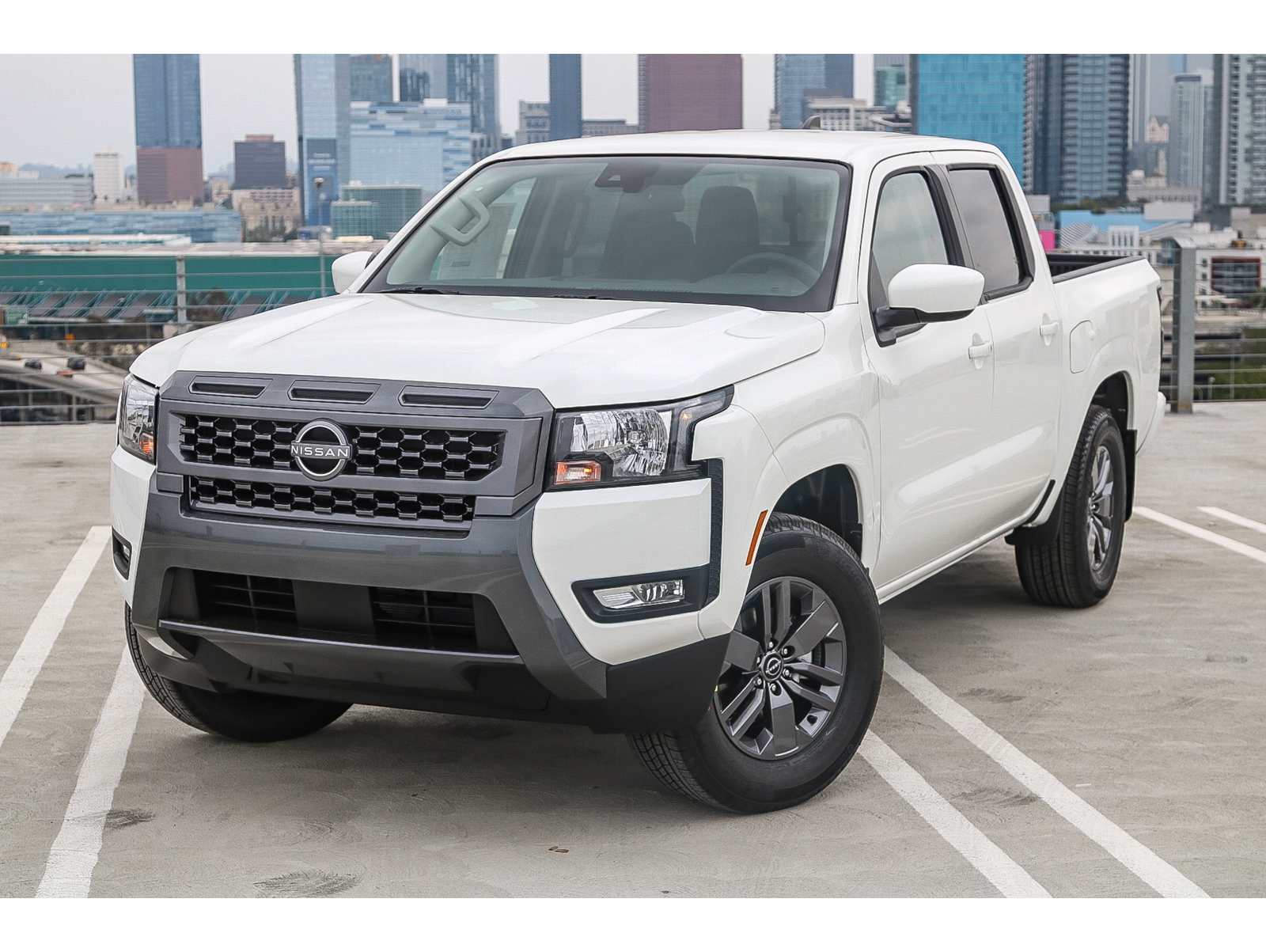 2025 Nissan Frontier SV's photo