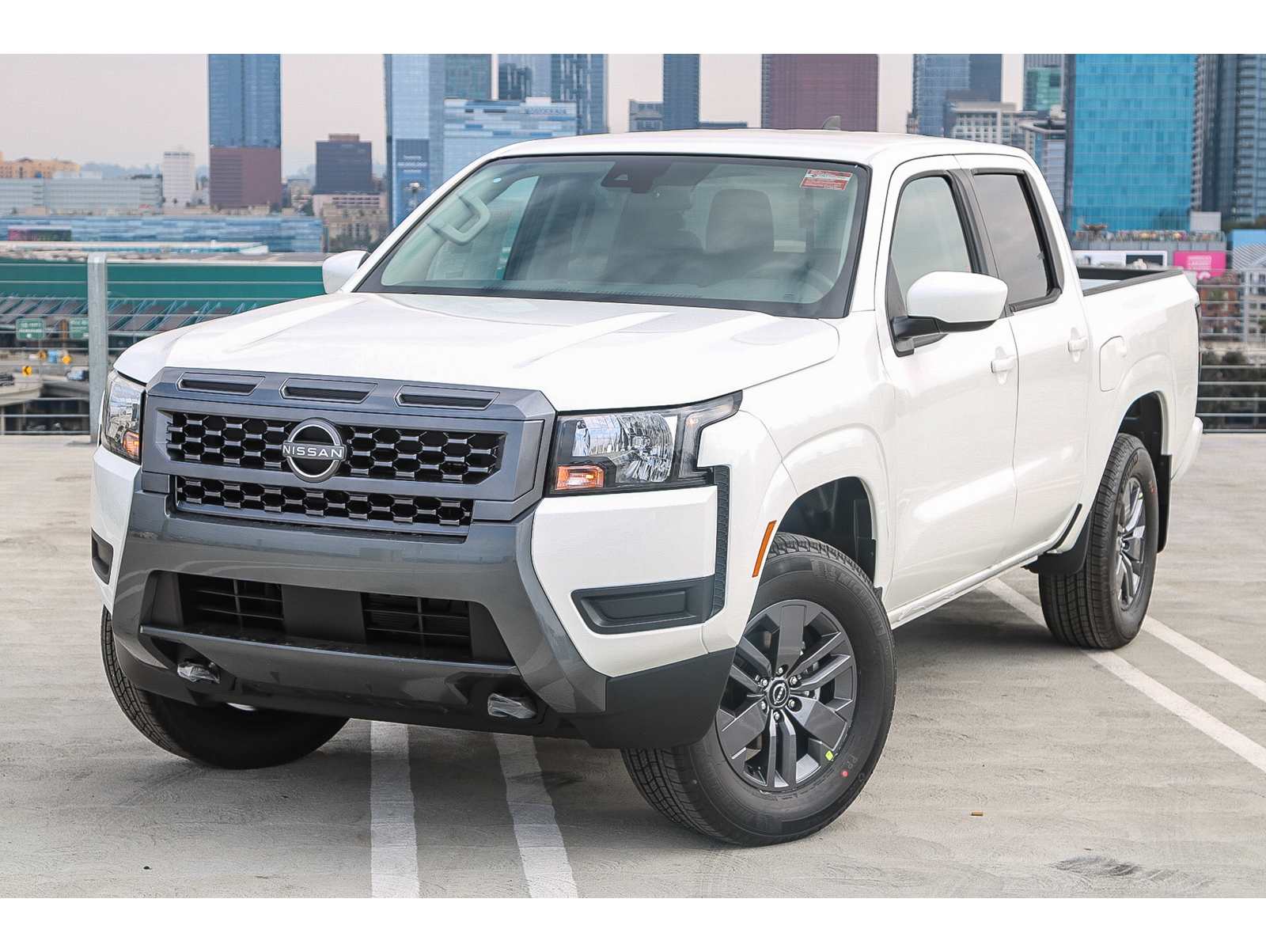 2025 Nissan Frontier SV's photo