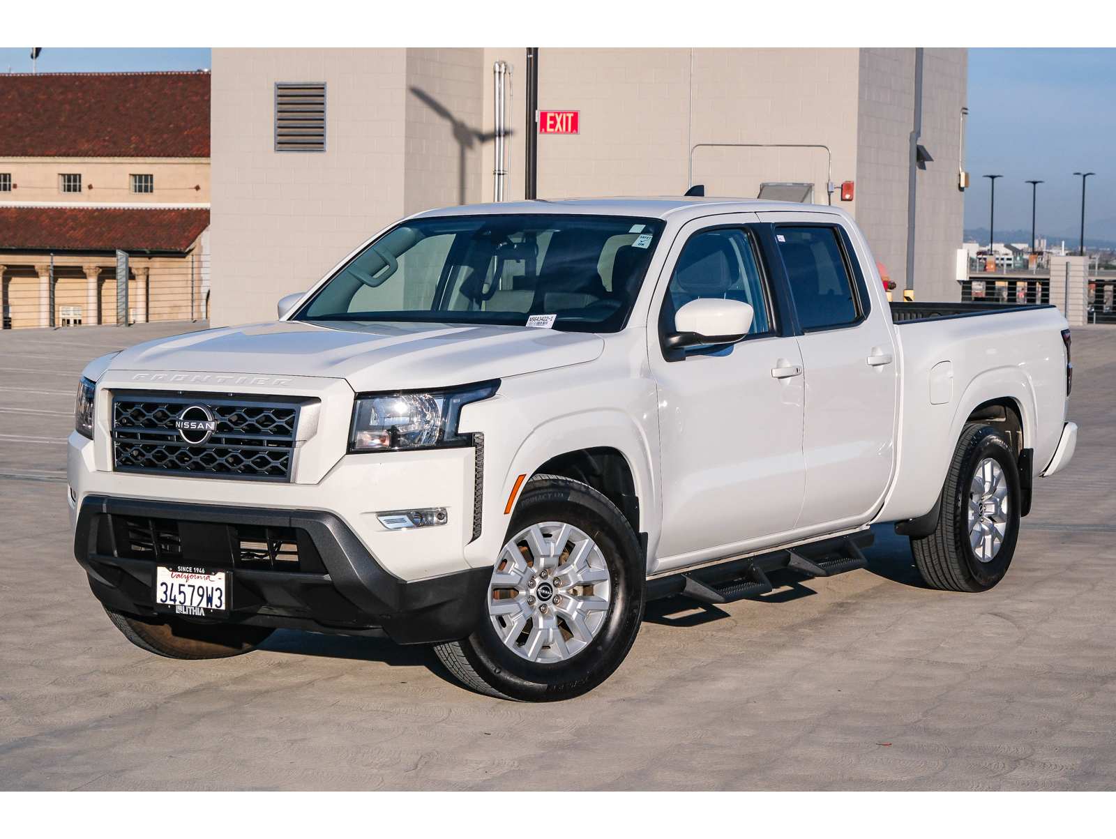2023 Nissan Frontier SV's photo