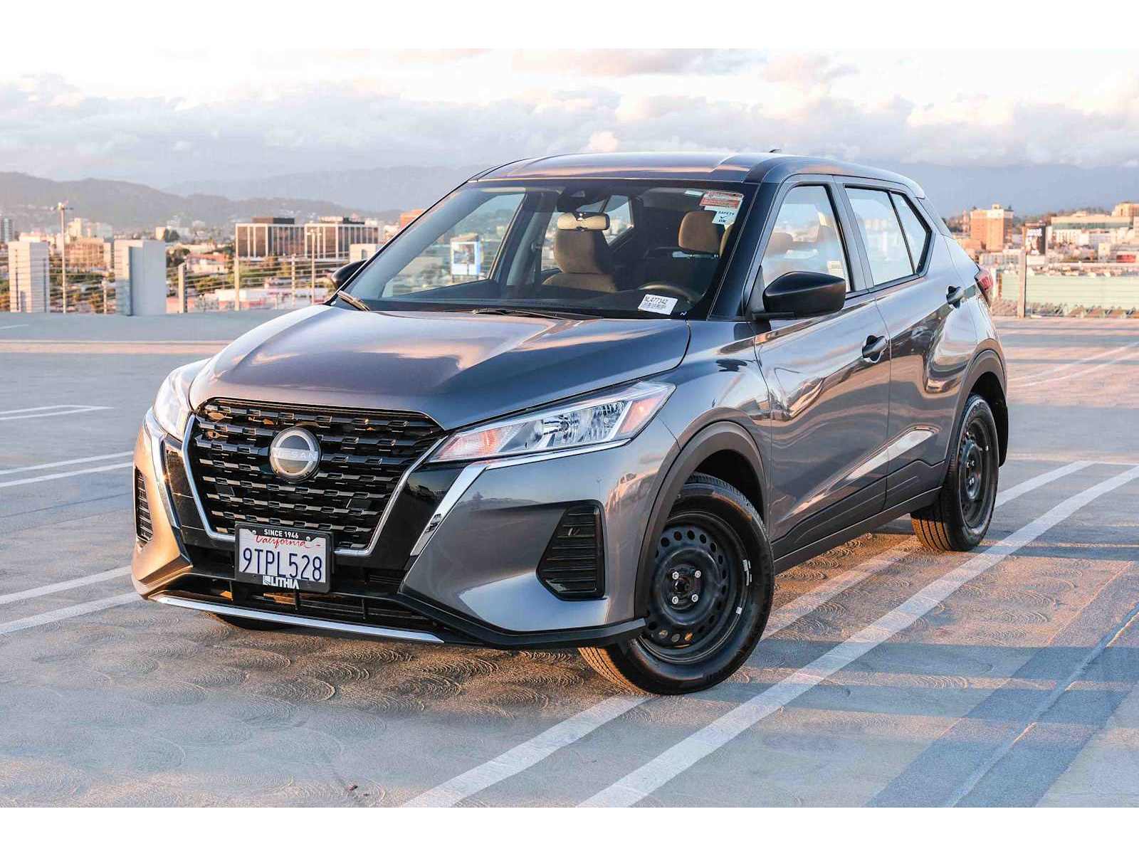2025 Nissan KICKS PLAY