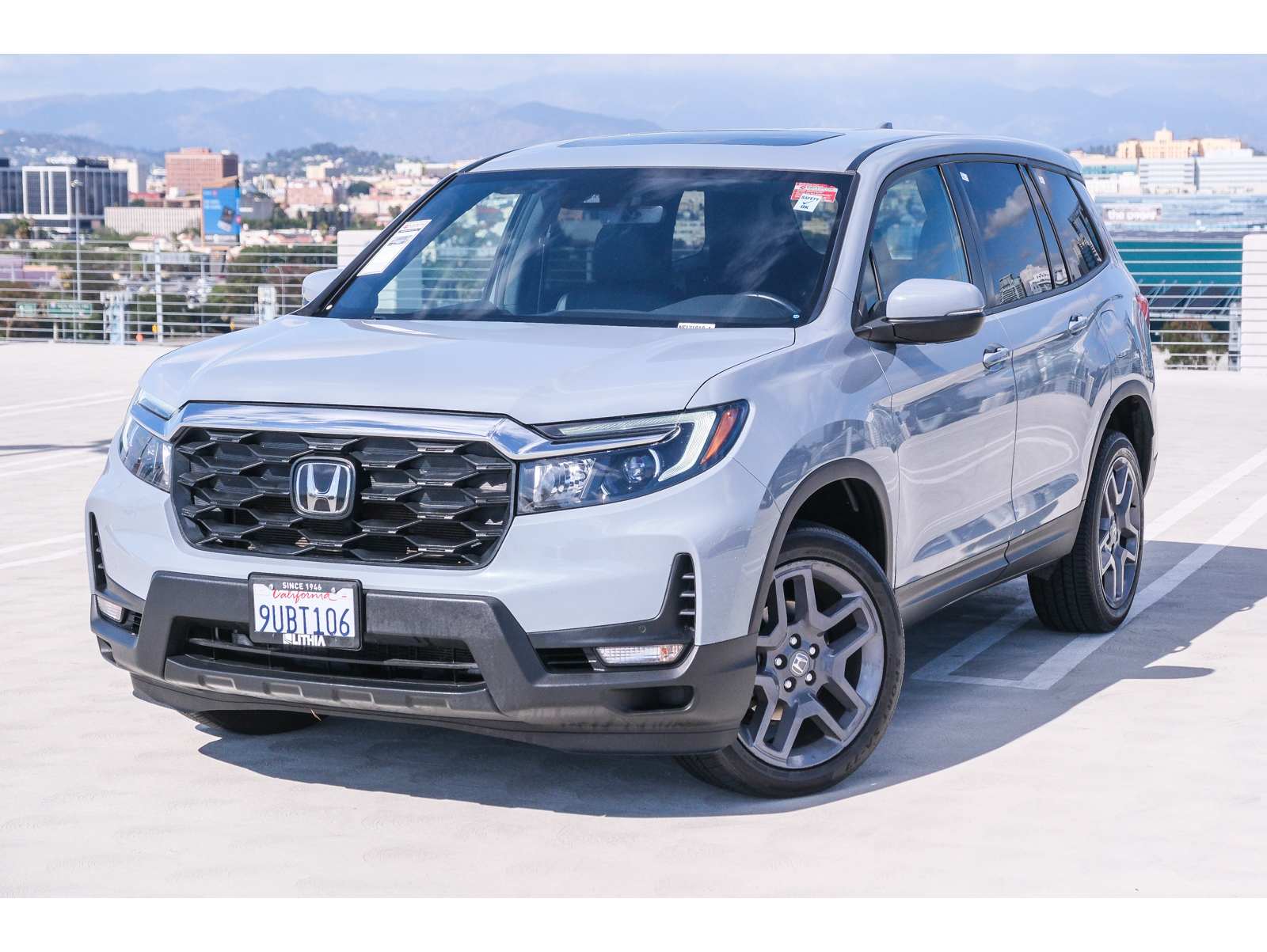 2023 Honda Passport EX-L's photo