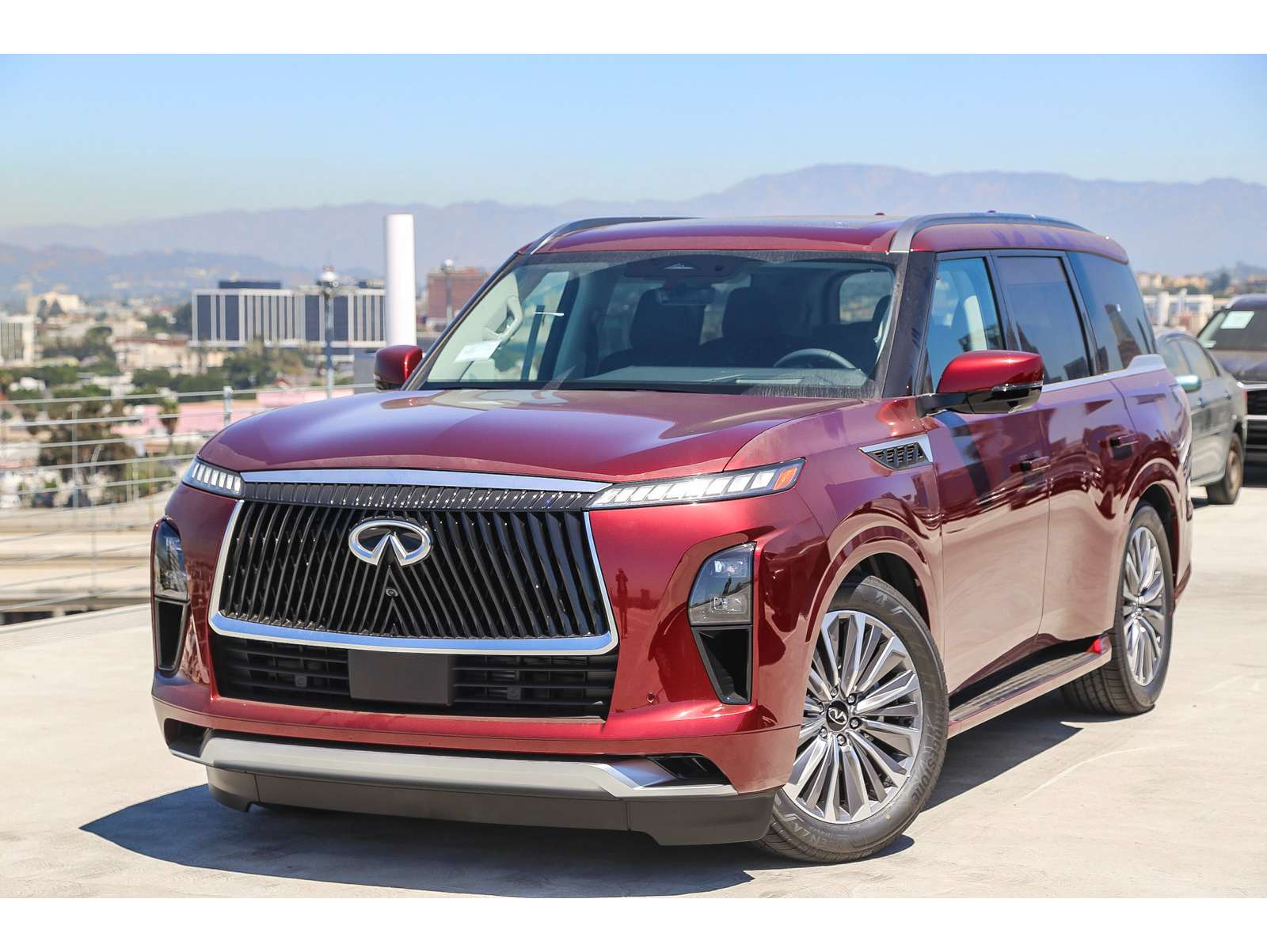 2025 INFINITI QX80