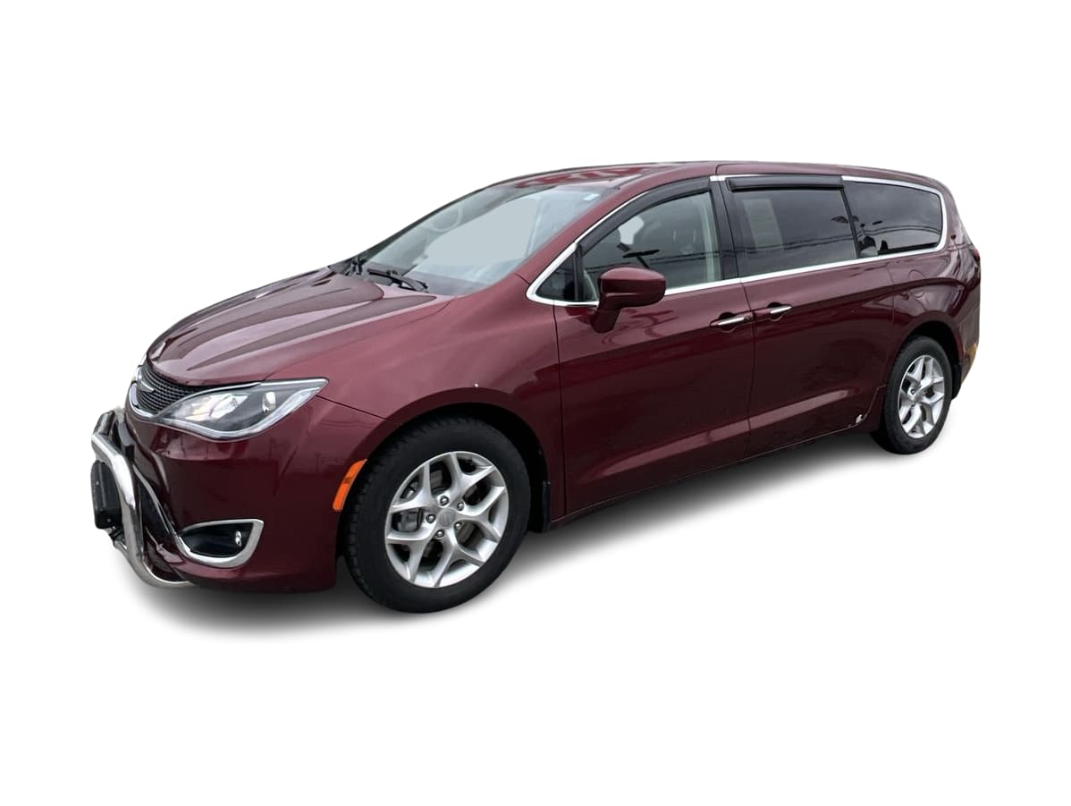 2018 Chrysler Pacifica Touring Plus -
                Anchorage, AK