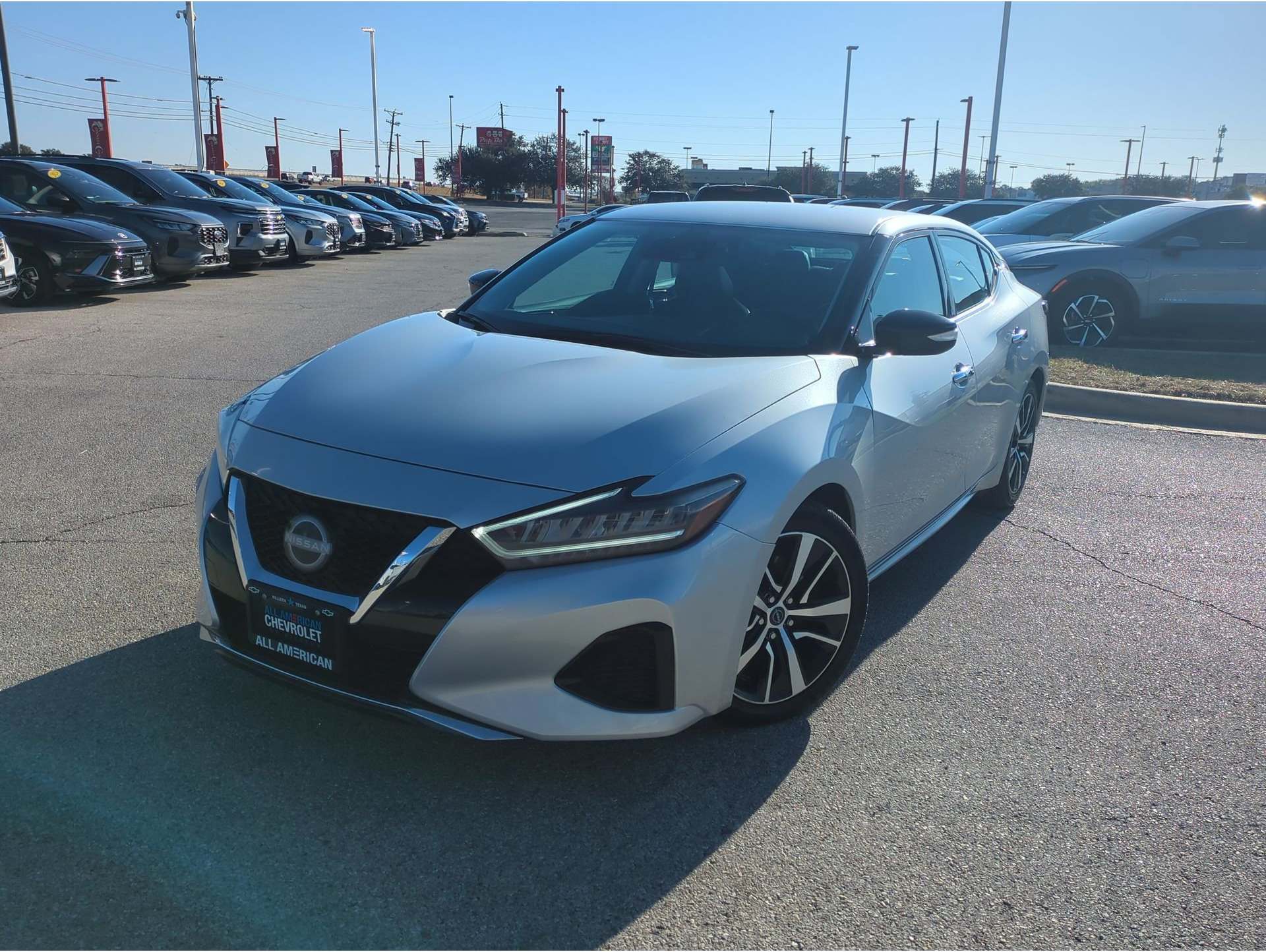 2023 Nissan Maxima SV