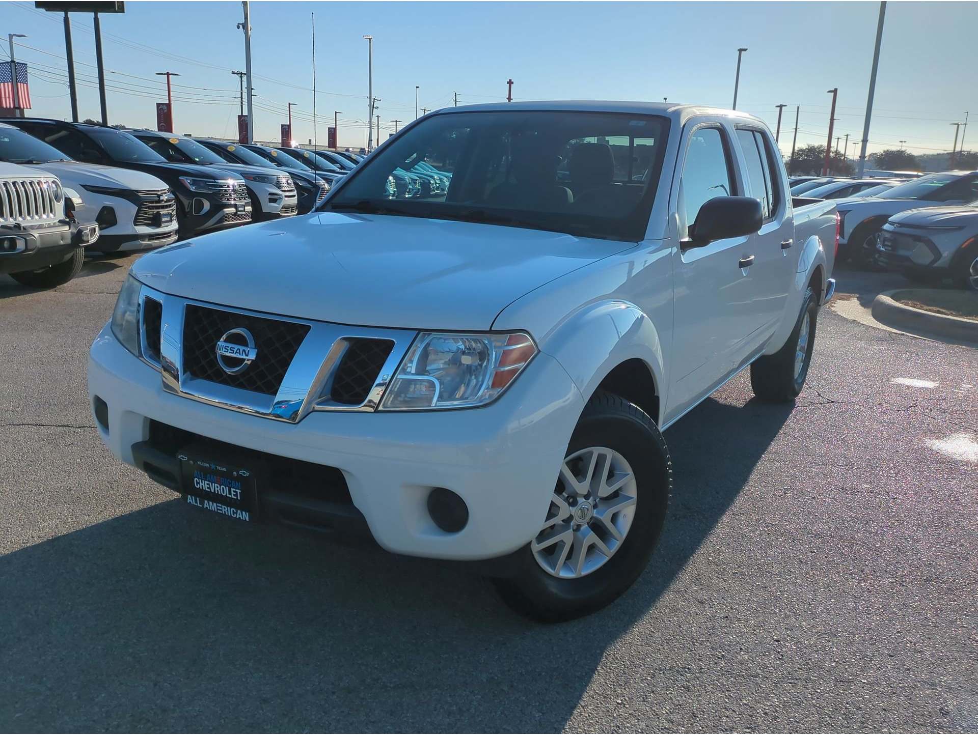 2019 Nissan Frontier SV's photo