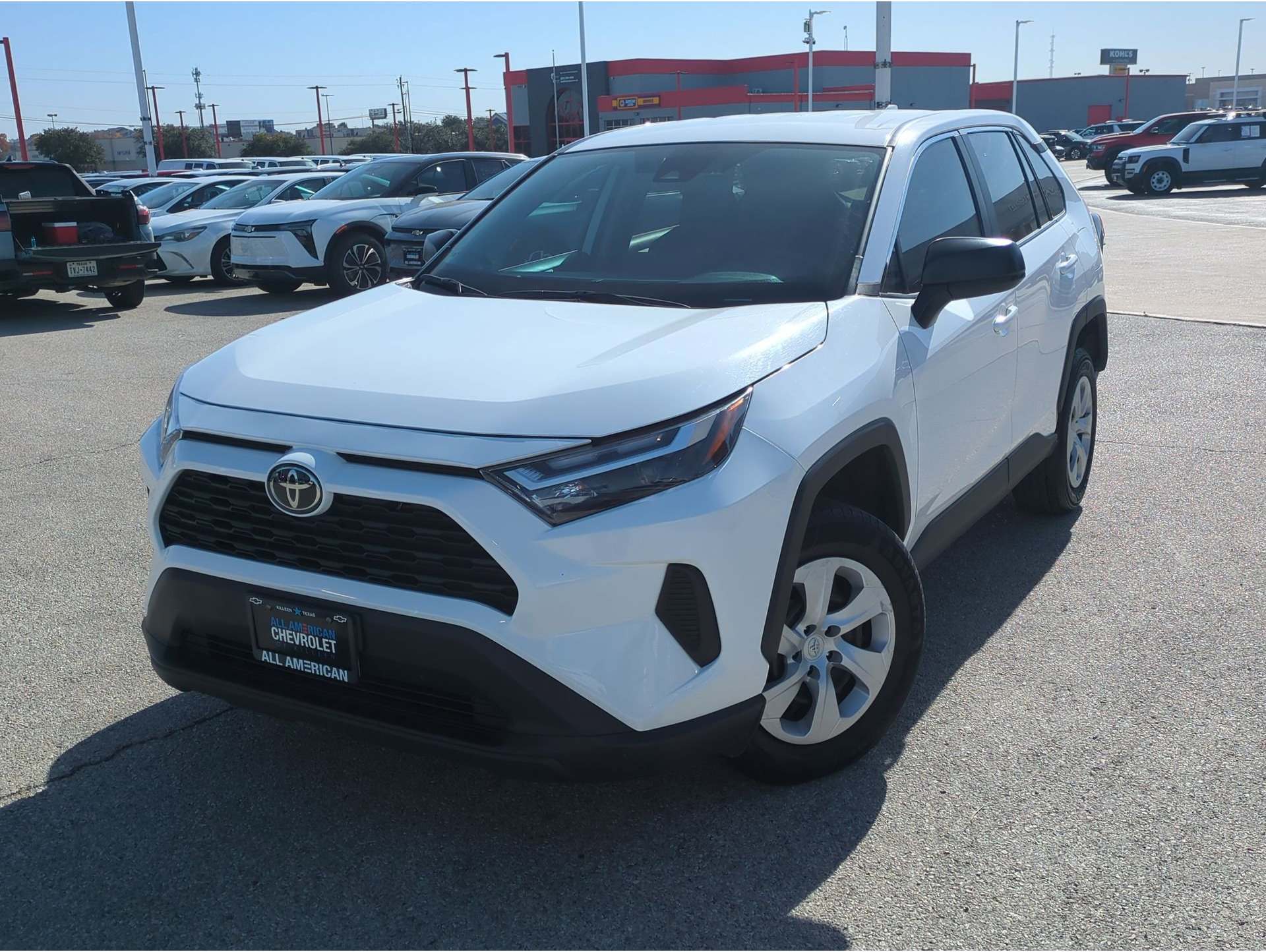 2024 Toyota RAV4 LE's photo