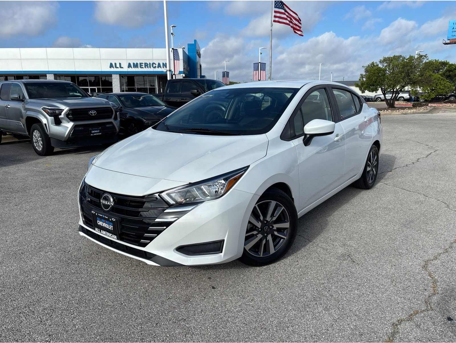 2023 Nissan Versa Sedan SV