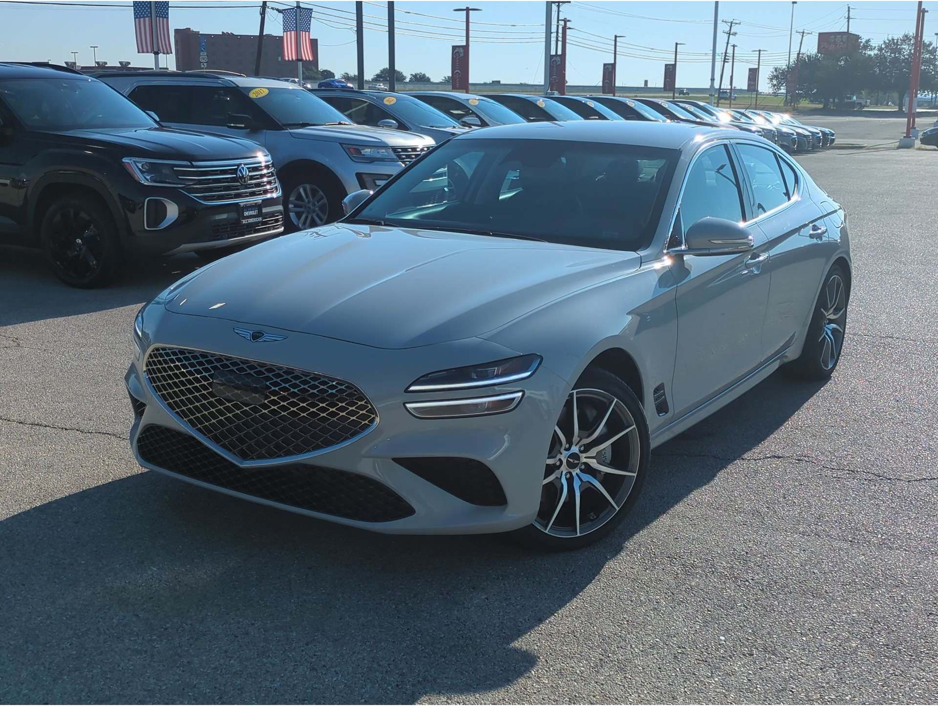 2025 GENESIS G70 Standard's photo