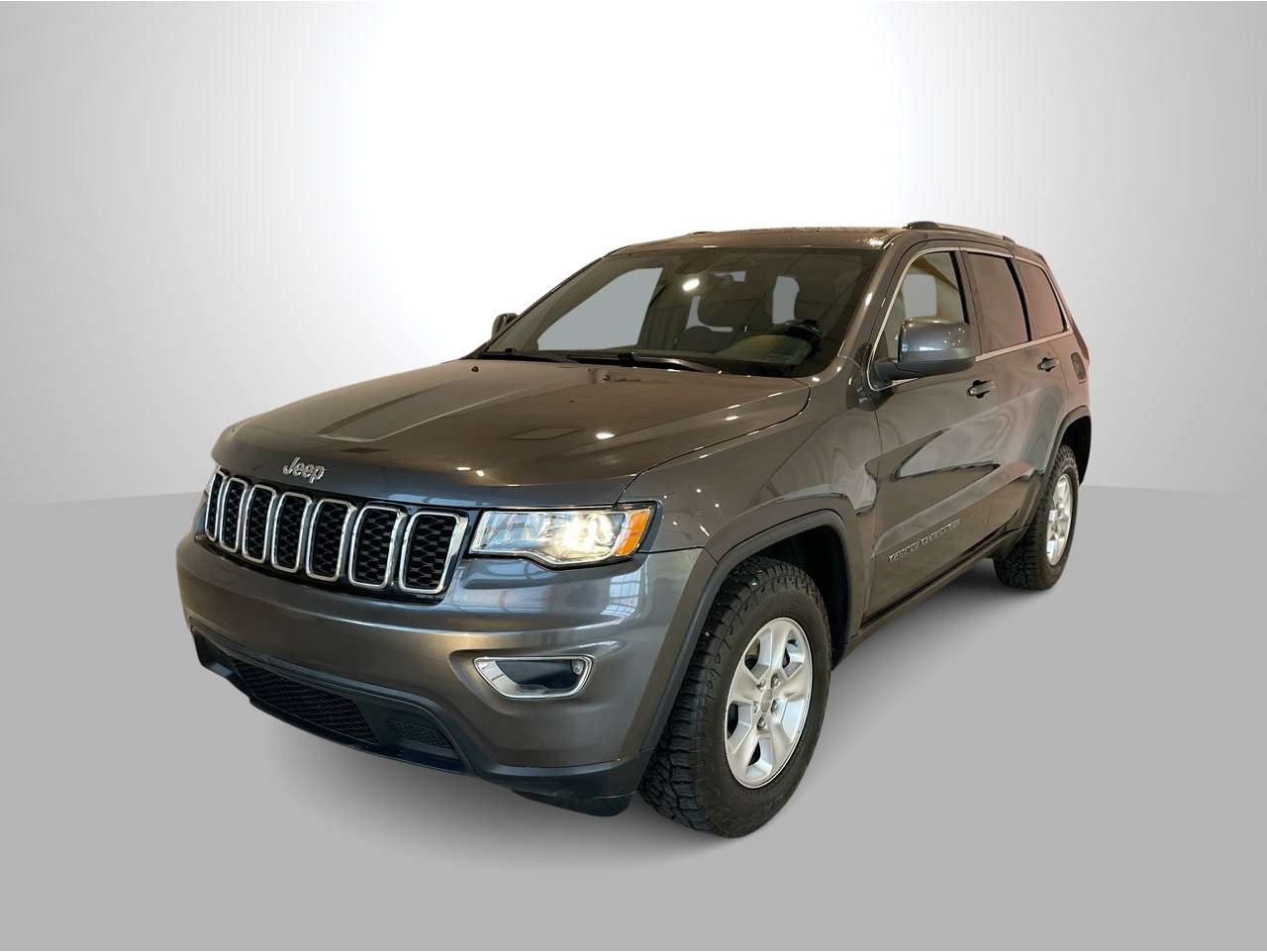 2017 Jeep Grand Cherokee Laredo E's photo