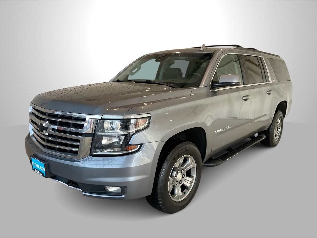 2018 Chevrolet Suburban LT's photo