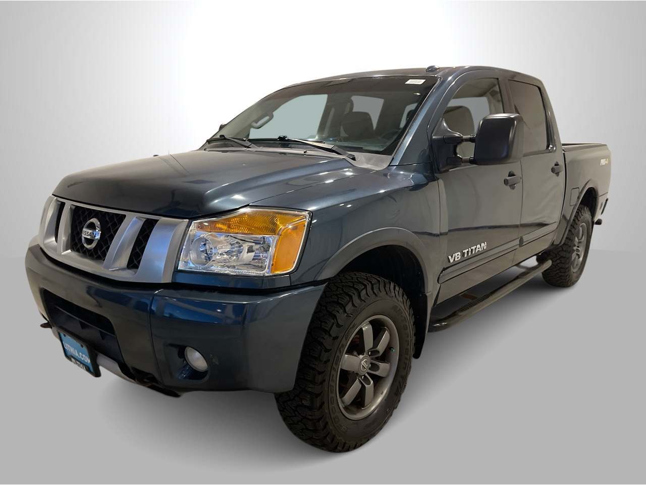 2014 Nissan Titan PRO-4X's photo