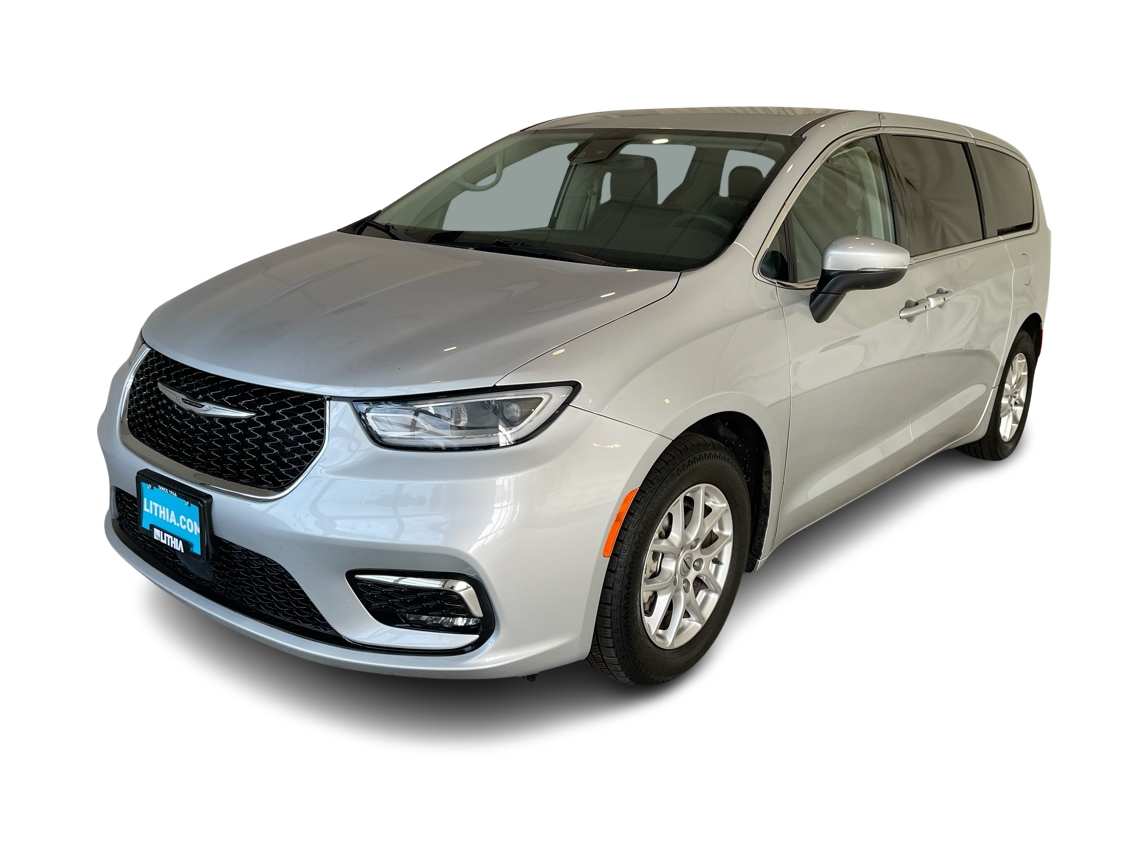 Thumbnail: 2023 Chrysler Pacifica - 1