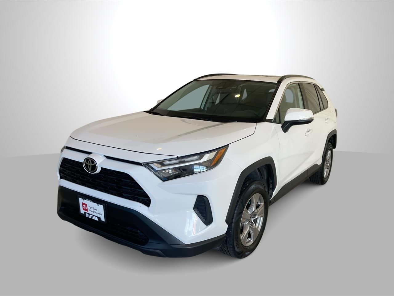 2024 Toyota RAV4 XLE's photo