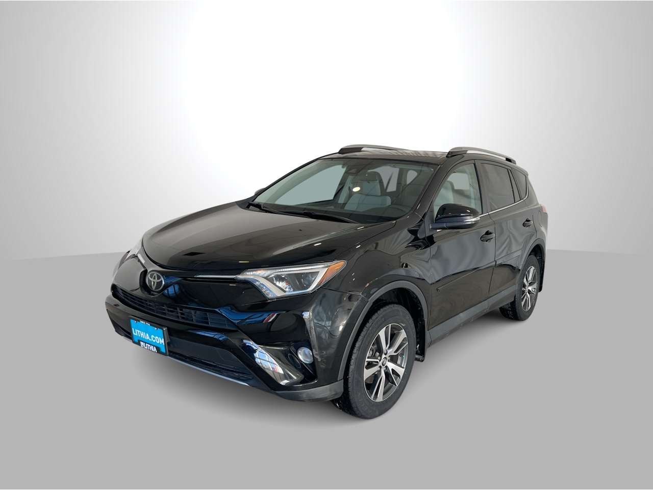 2018 Toyota RAV4 XLE's photo