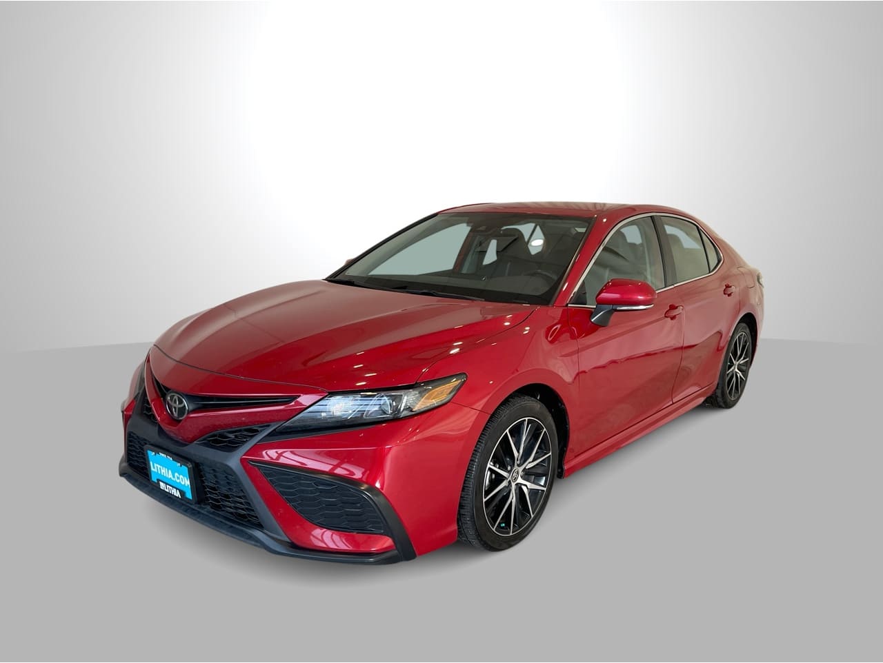 2023 Toyota Camry SE's photo
