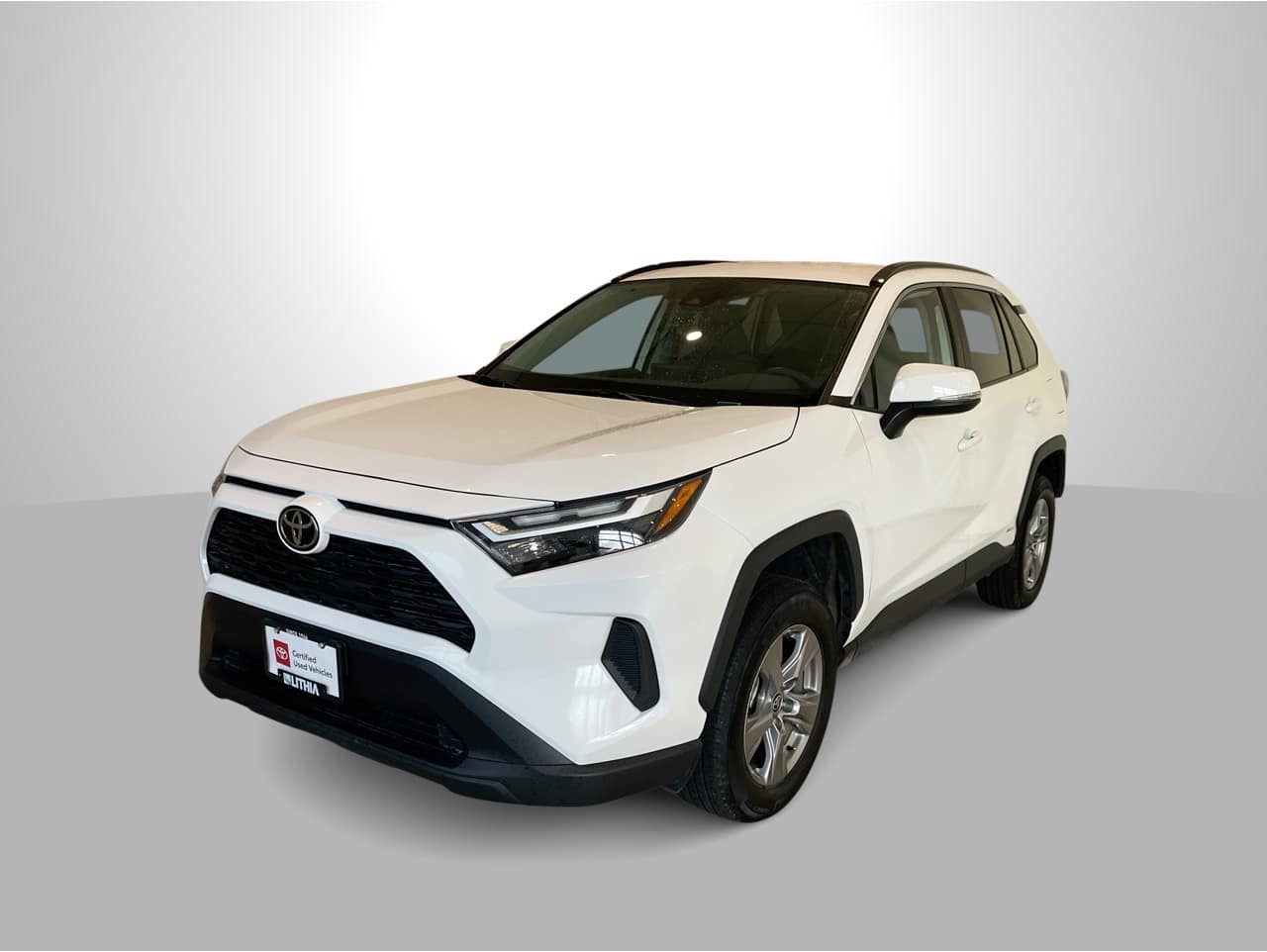 2025 Toyota RAV4 XLE's photo