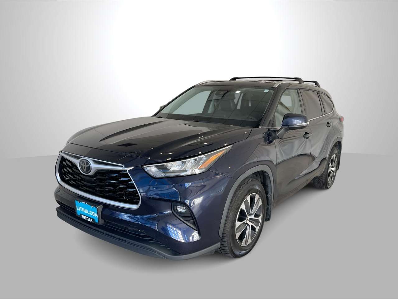 2020 Toyota Highlander XLE's photo