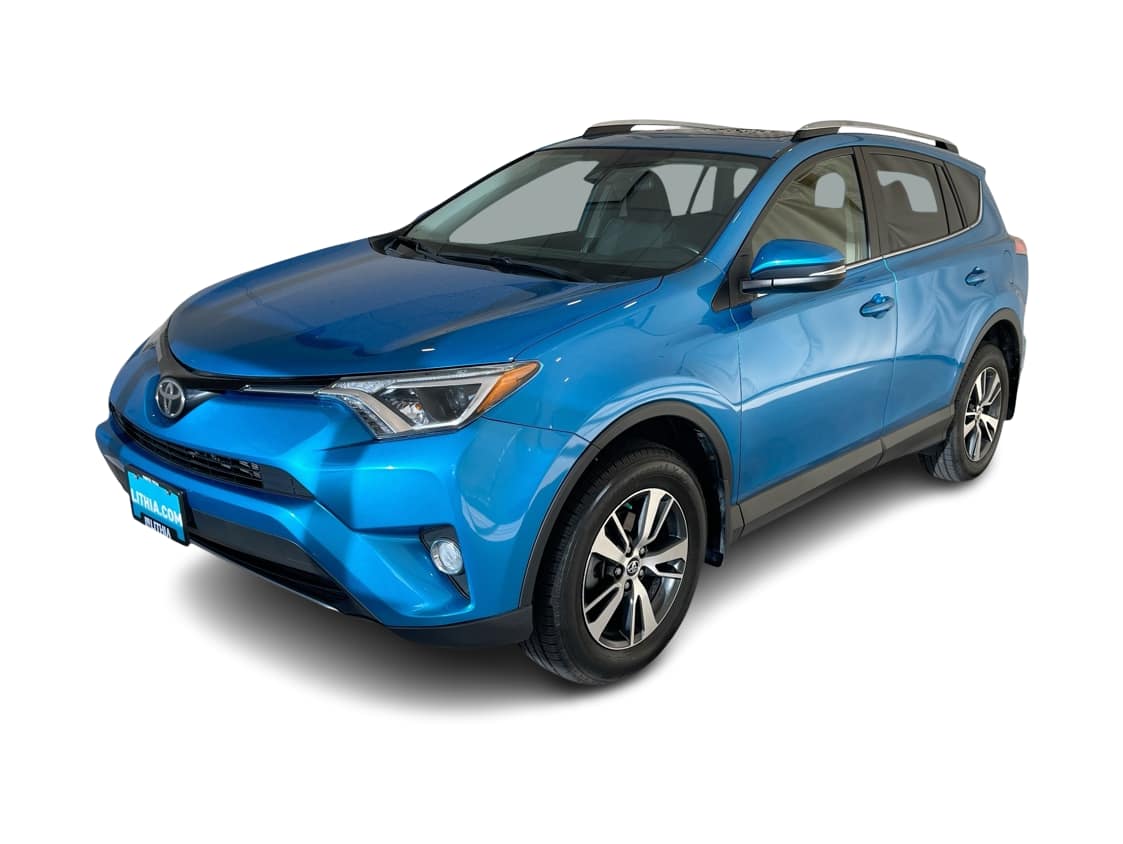 Thumbnail: 2017 Toyota RAV4 - 1