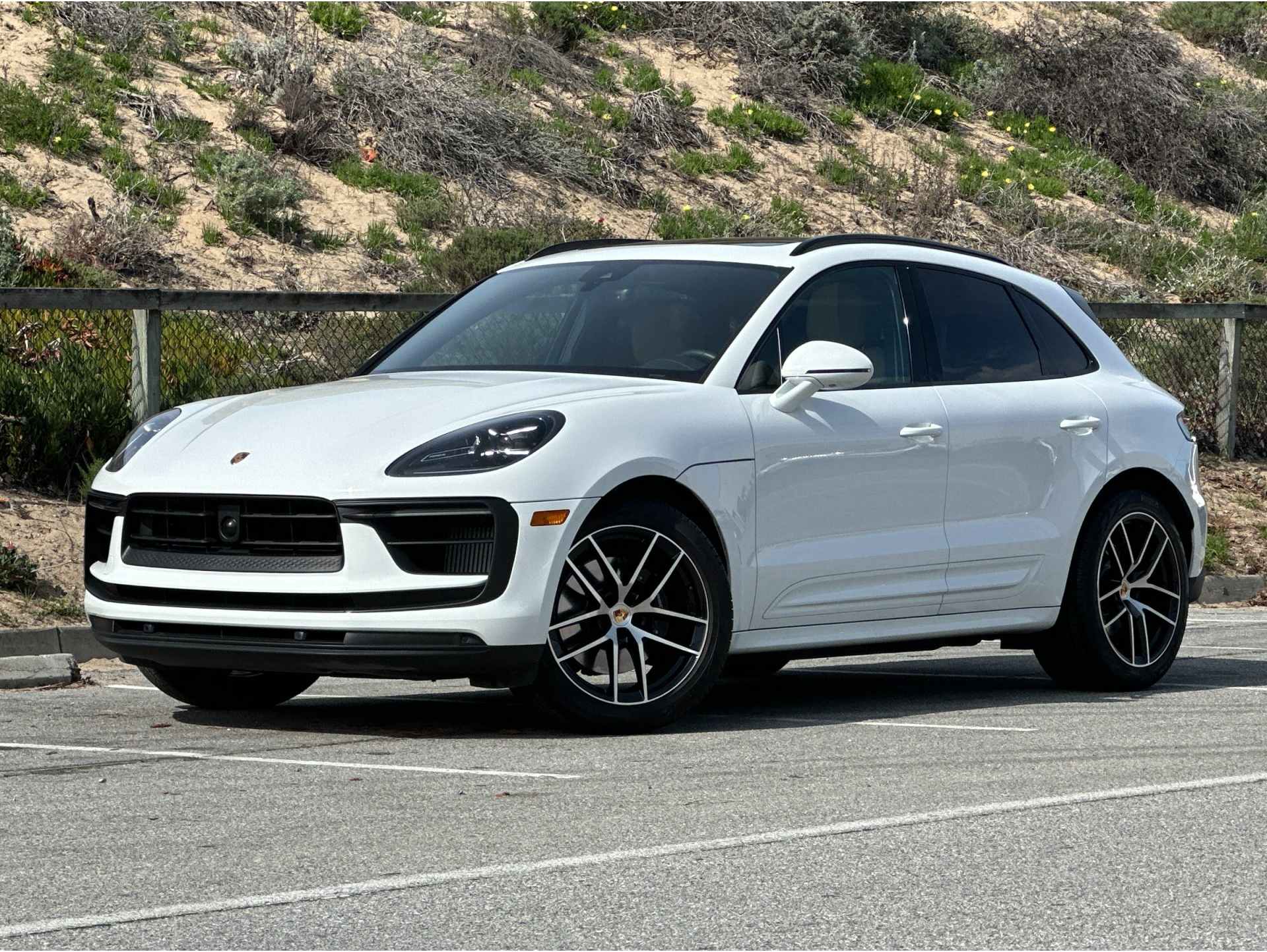 2025 Porsche Macan S