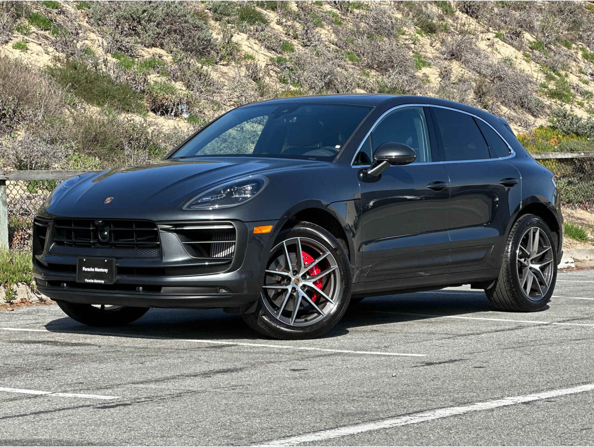 2025 Porsche Macan S