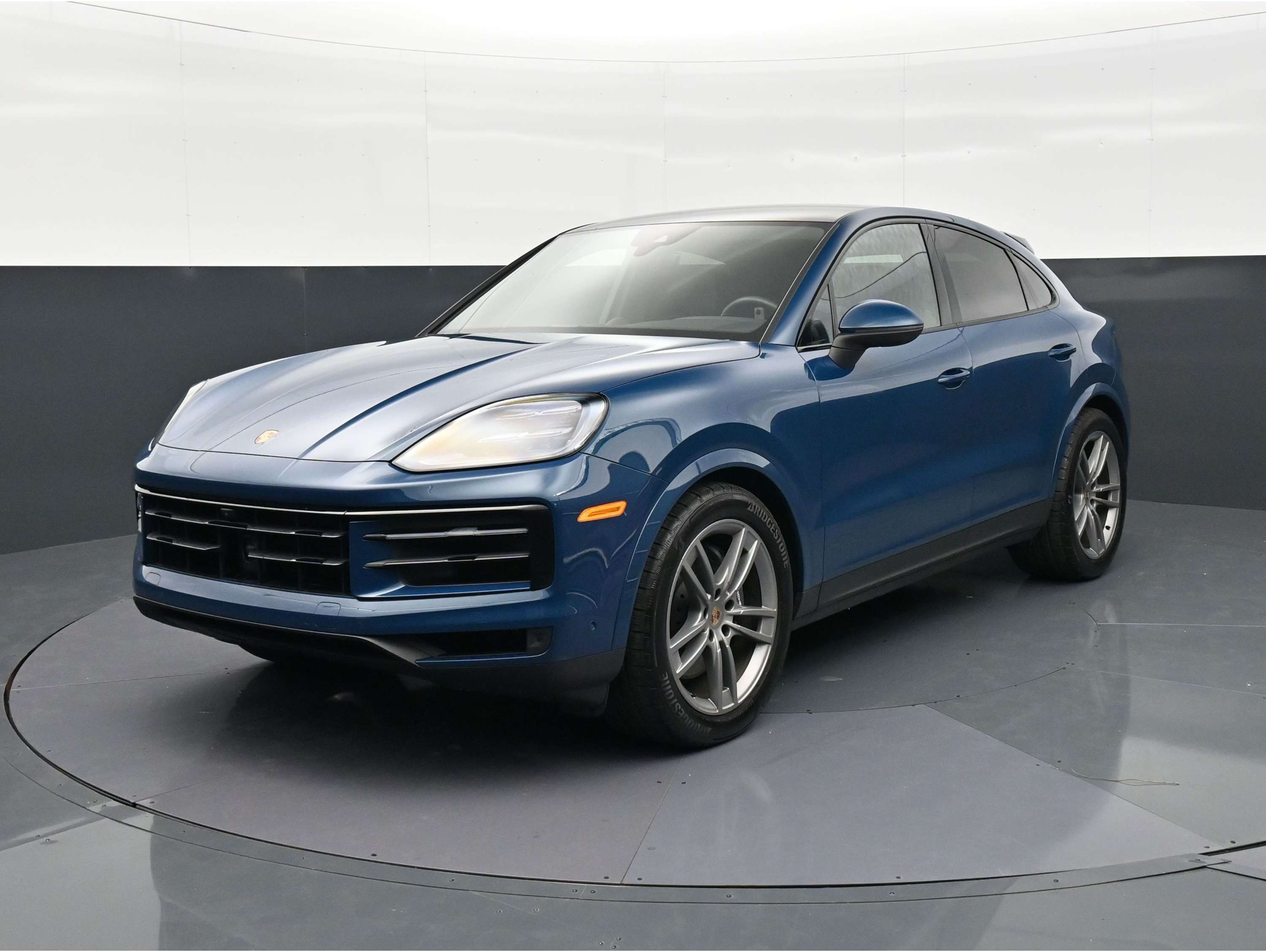2025 Porsche Cayenne Coupe Base