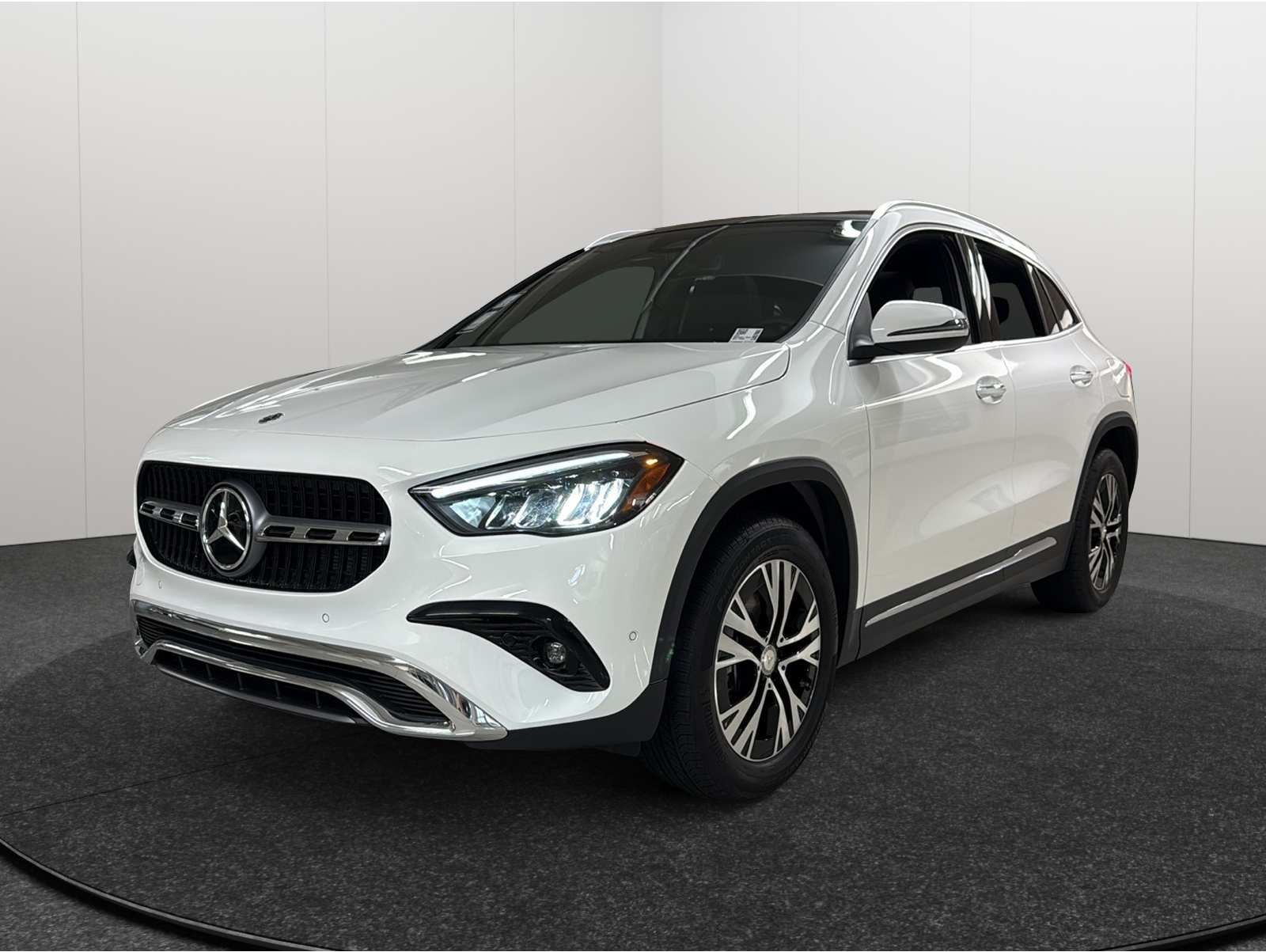 2025 Mercedes-Benz GLA GLA250's photo