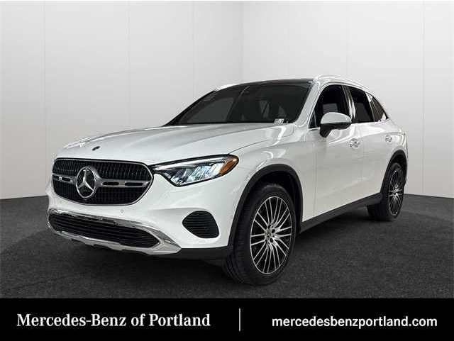 2025 Mercedes-Benz GLC Base's photo