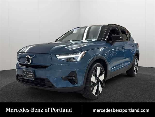 2023 Volvo XC40