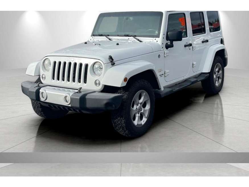 2014 Jeep Wrangler Unlimited Sahara's photo