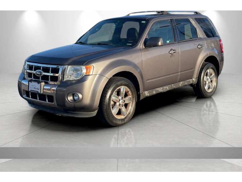 2009 Ford Escape Limited's photo