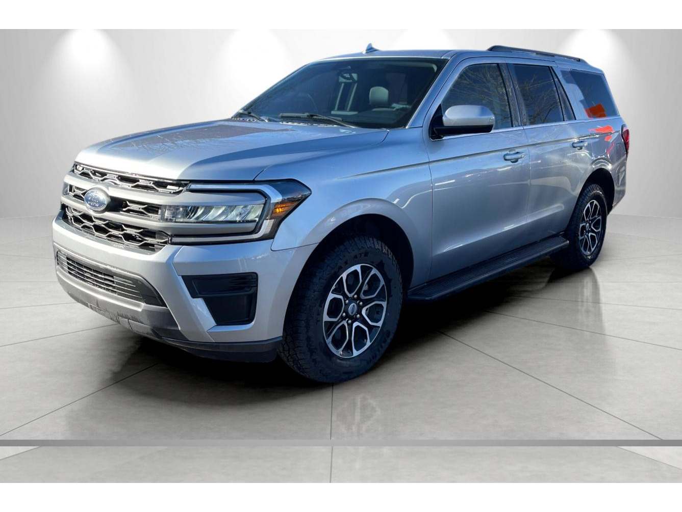 2024 Ford Expedition XLT's photo