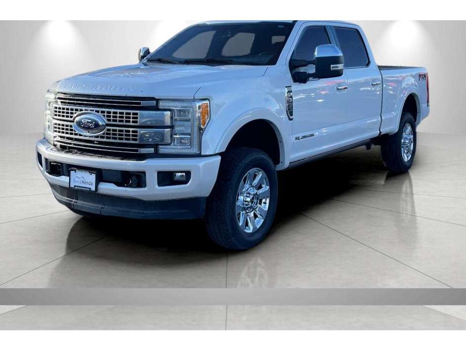 2017 Ford F-350 Super Duty Platinum's photo