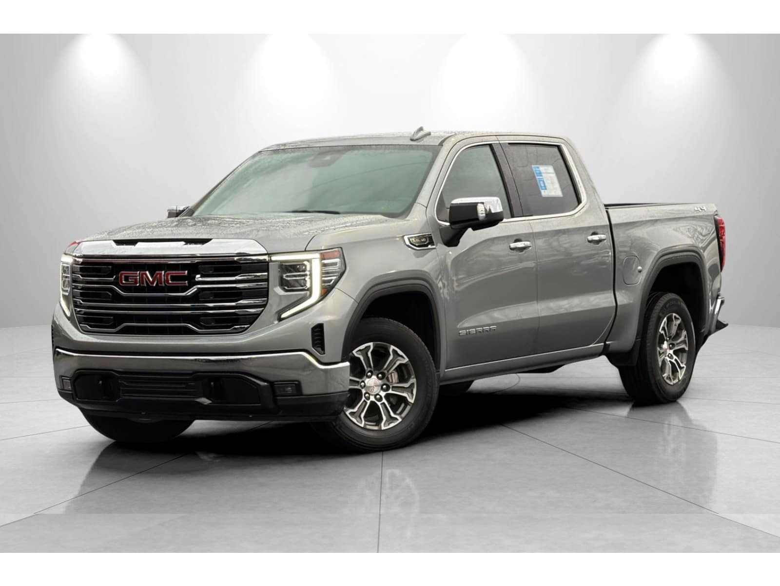 2025 GMC Sierra 1500 SLT's photo