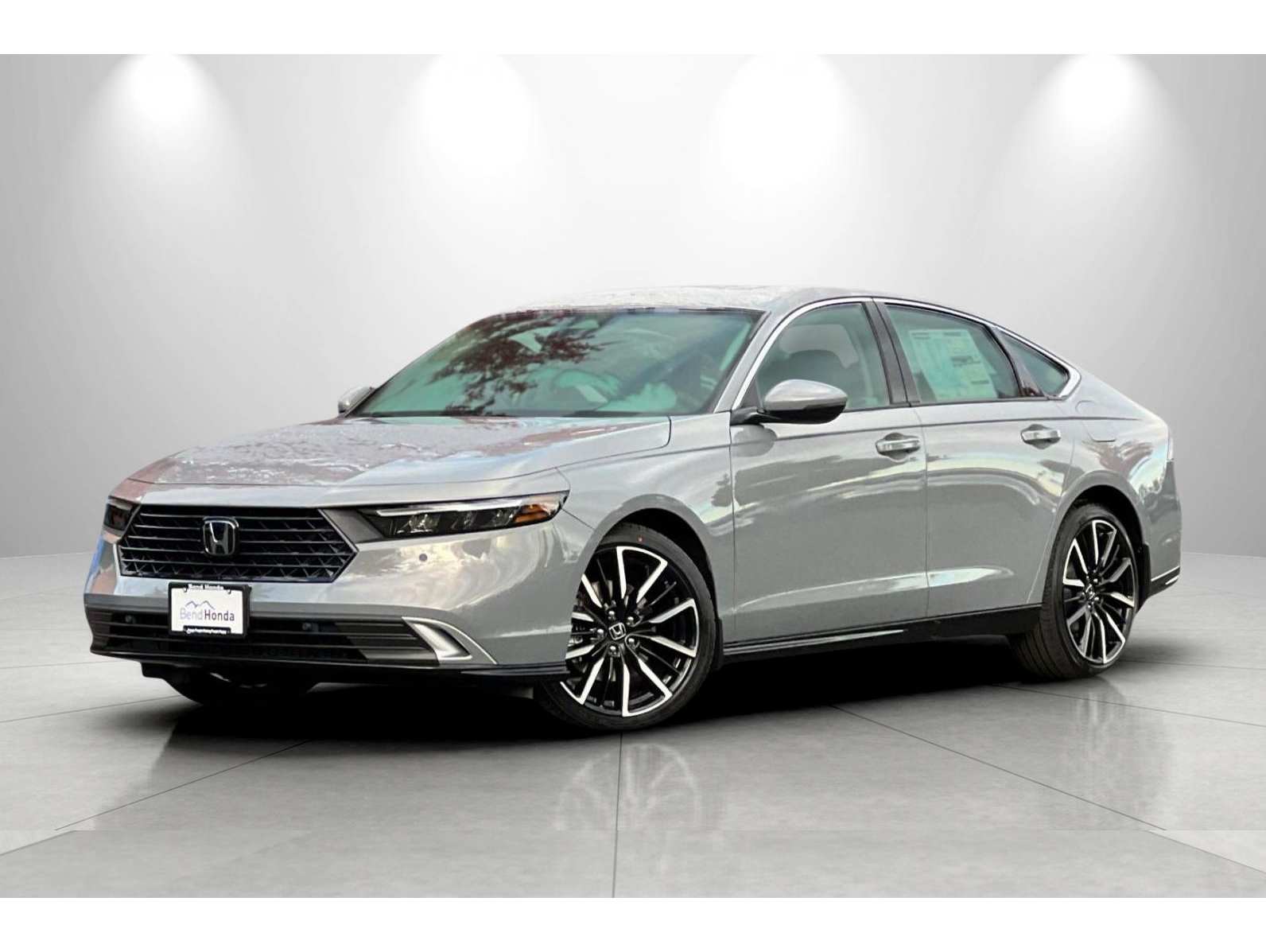 2025 Honda Accord Hybrid Touring's photo