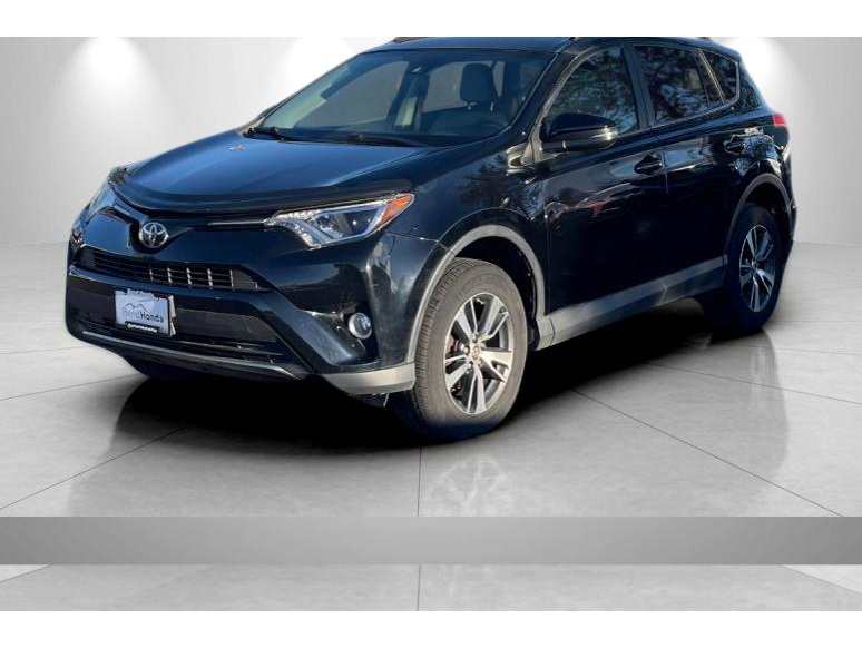 2018 Toyota RAV4 XLE's photo