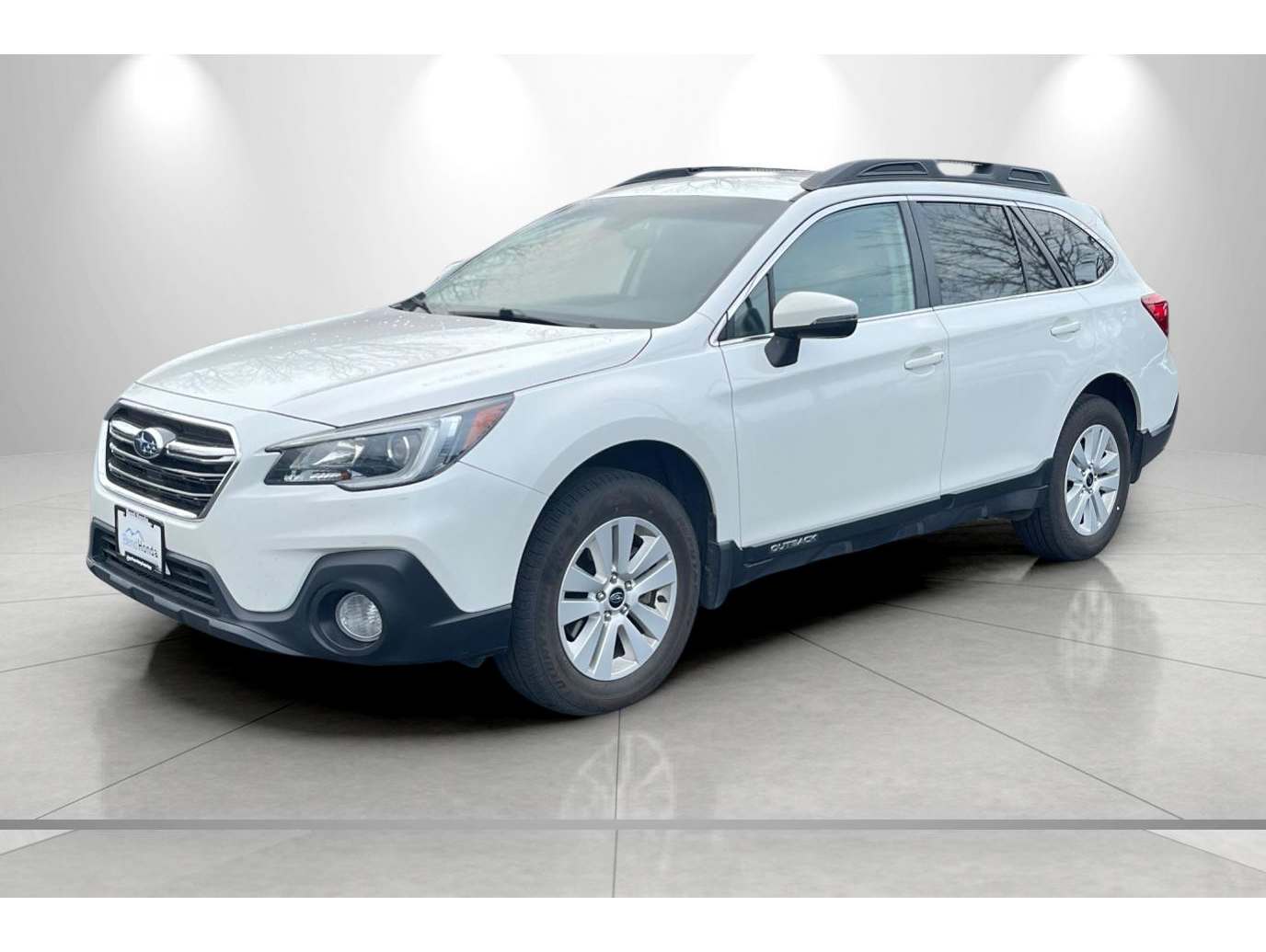 2019 Subaru Outback Premium's photo