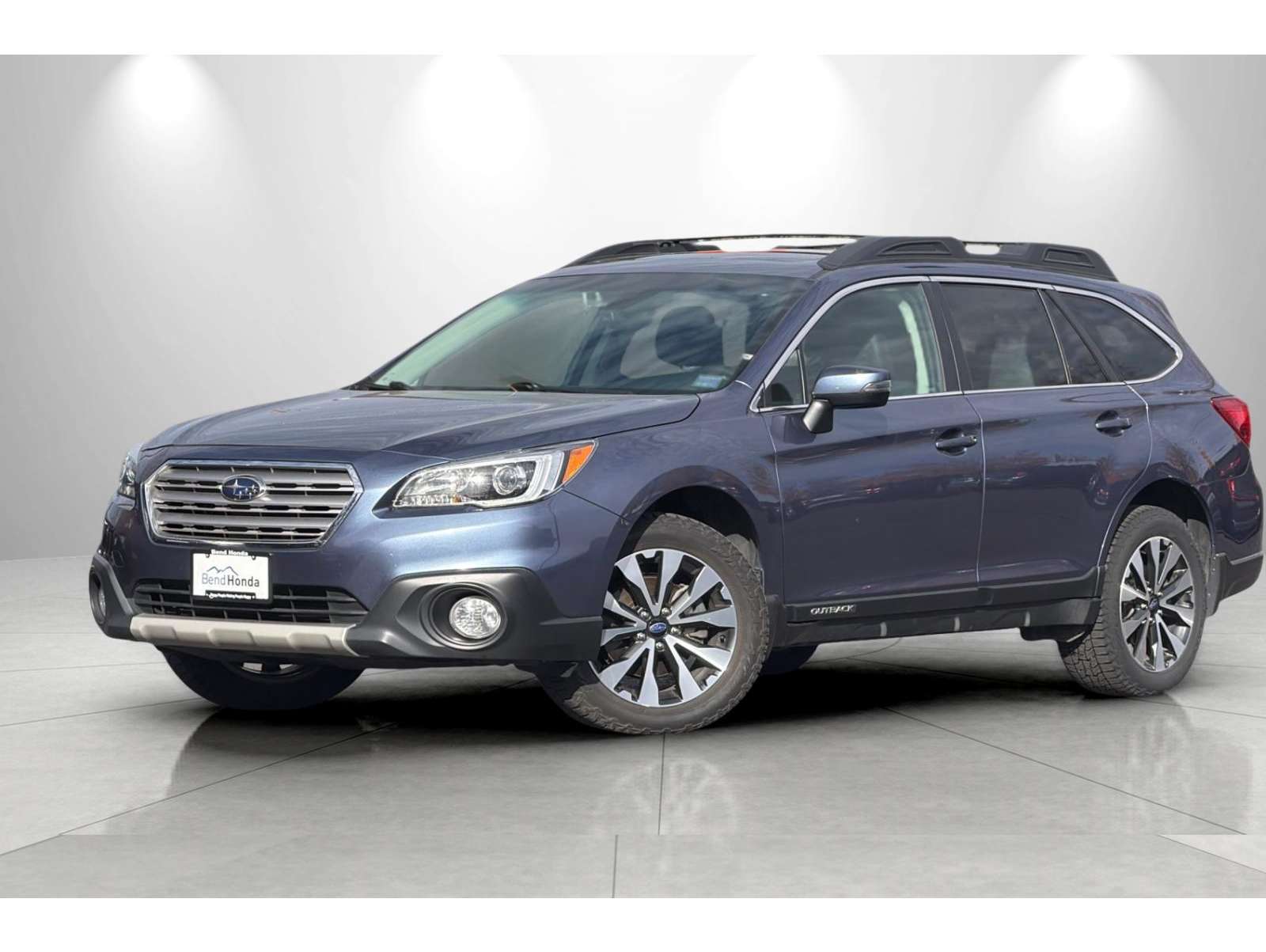 2017 Subaru Outback Limited's photo