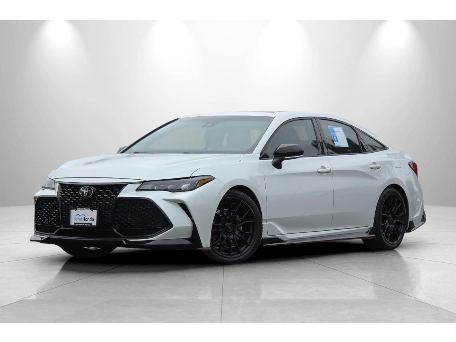 2020 Toyota Avalon TRD's photo