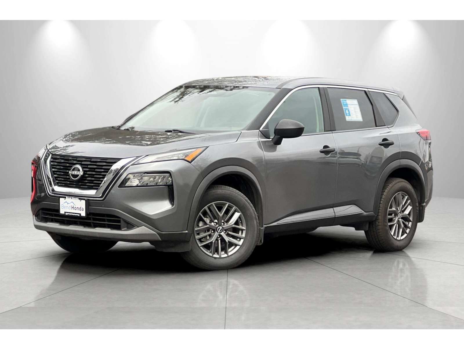 2023 Nissan Rogue S's photo