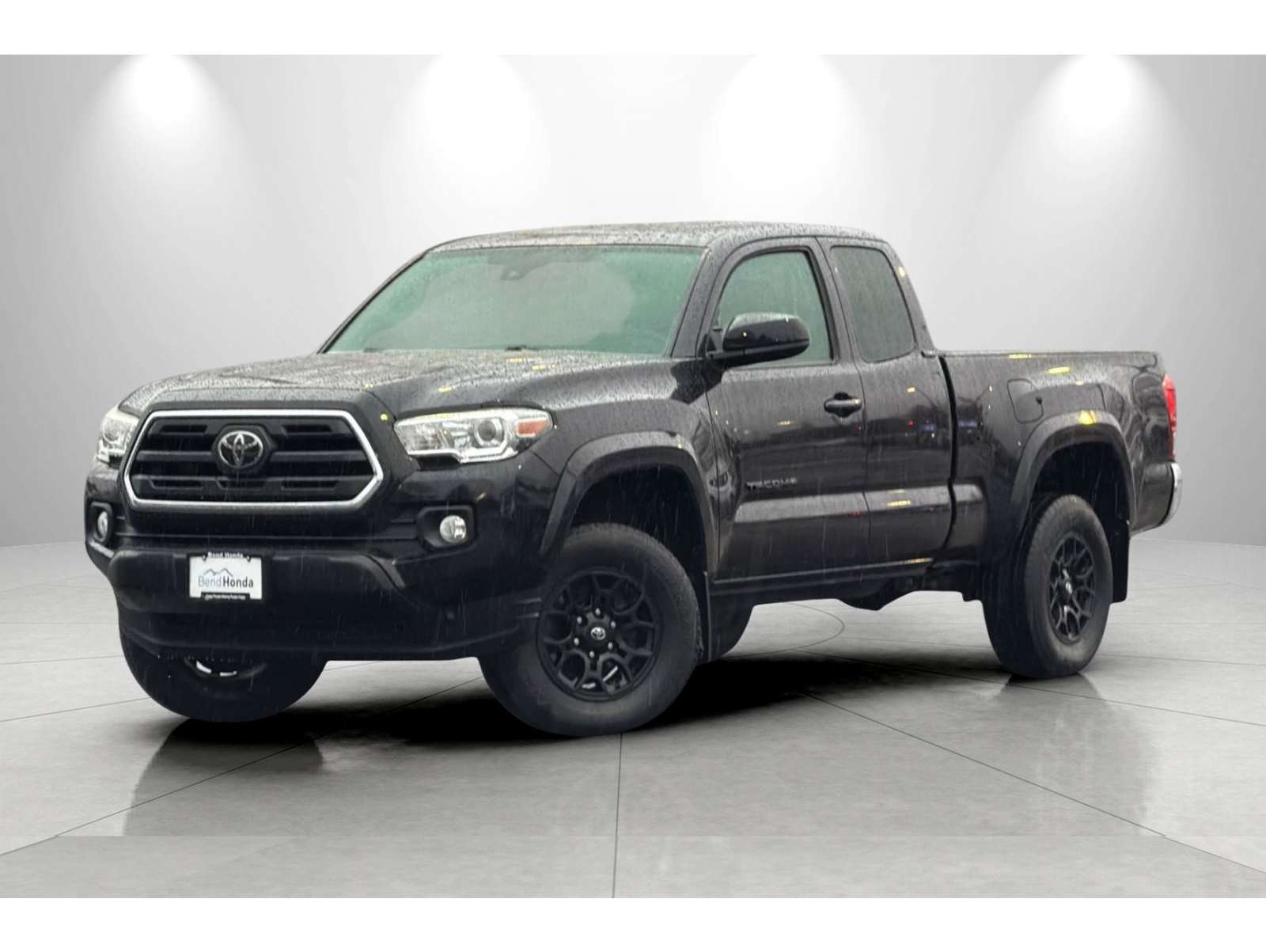 2019 Toyota Tacoma SR5's photo