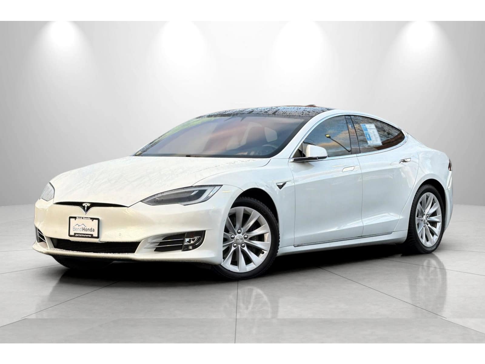 2020 Tesla Model S Long Range's photo