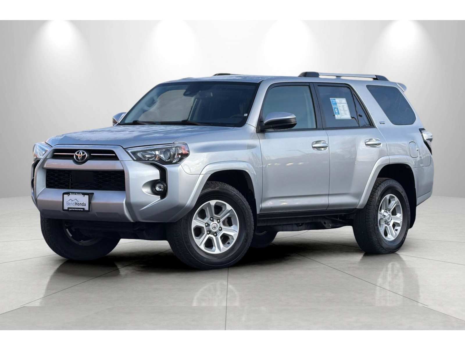 2024 Toyota 4Runner SR5's photo