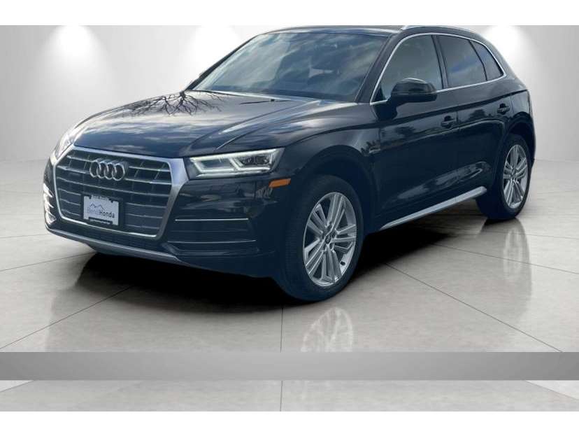 2019 Audi Q5 Premium Plus's photo