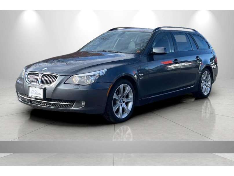 2010 BMW 5 Series 535i's photo