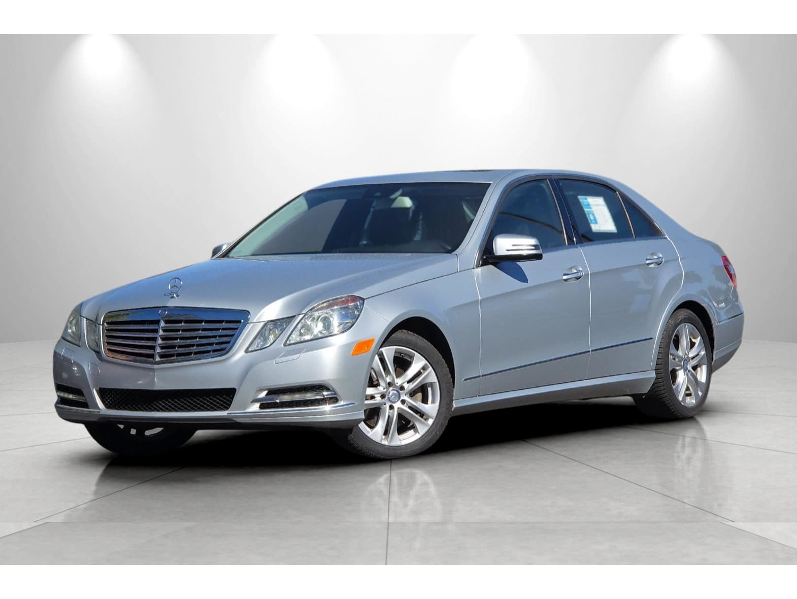 2011 Mercedes-Benz E-Class's photo