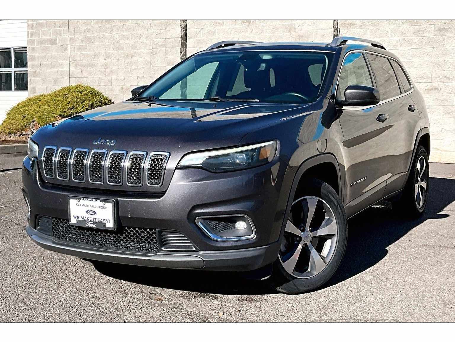 2019 Jeep Cherokee Limited's photo
