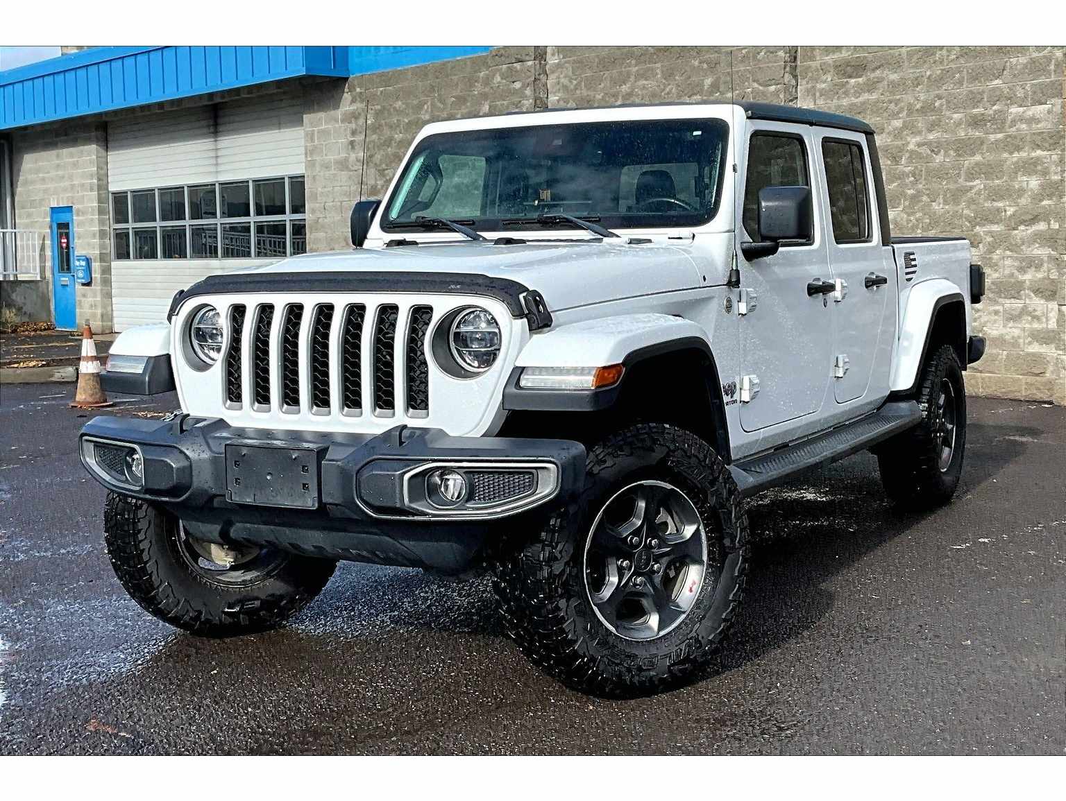 2020 Jeep Gladiator Overland's photo