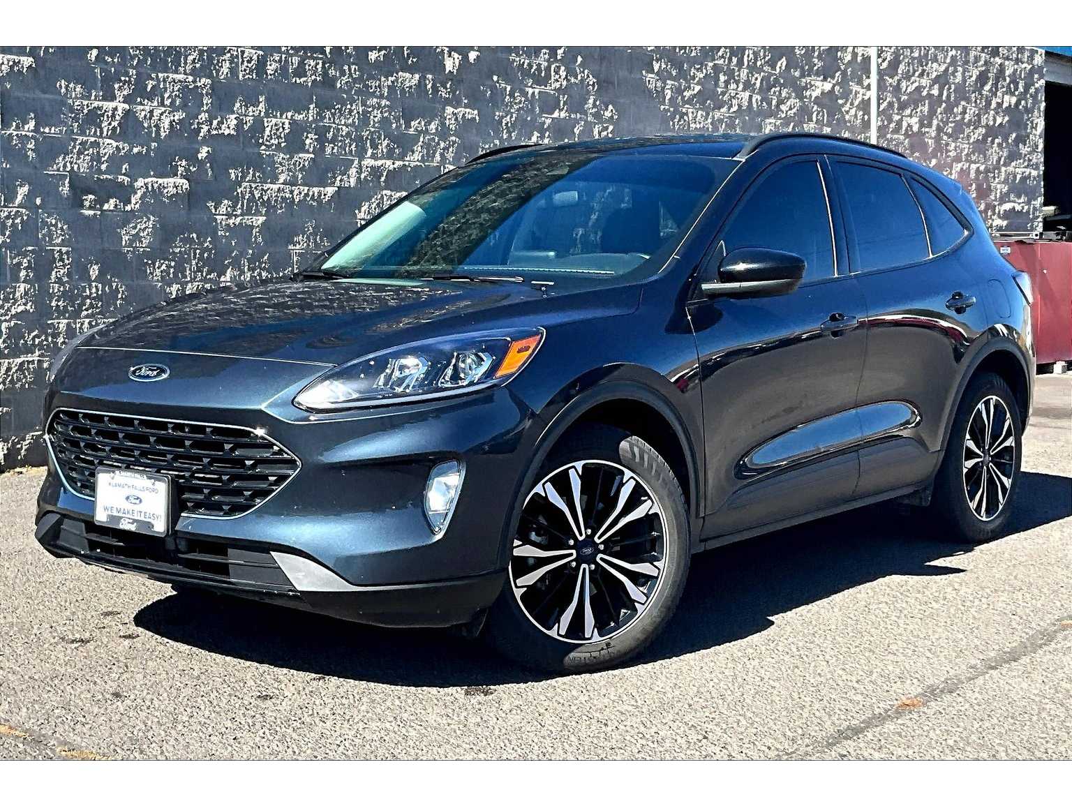 2022 Ford Escape SEL's photo