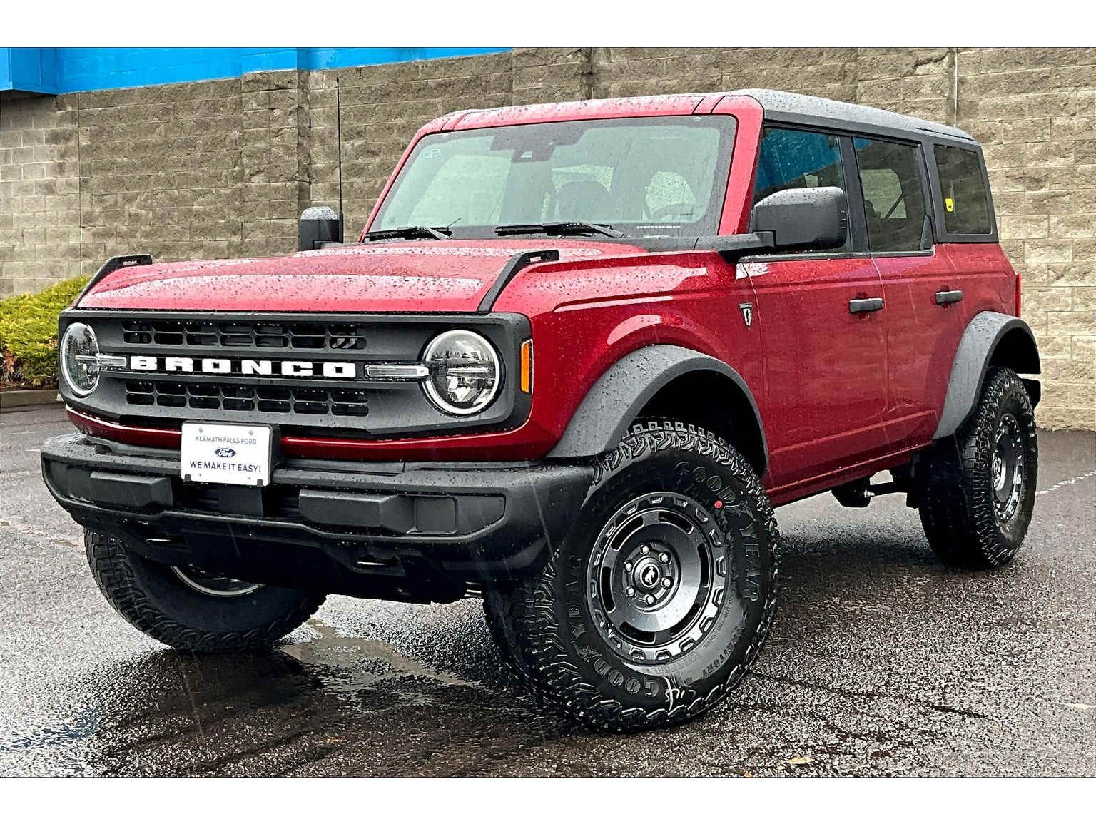 2025 Ford Bronco 4-Door Base's photo