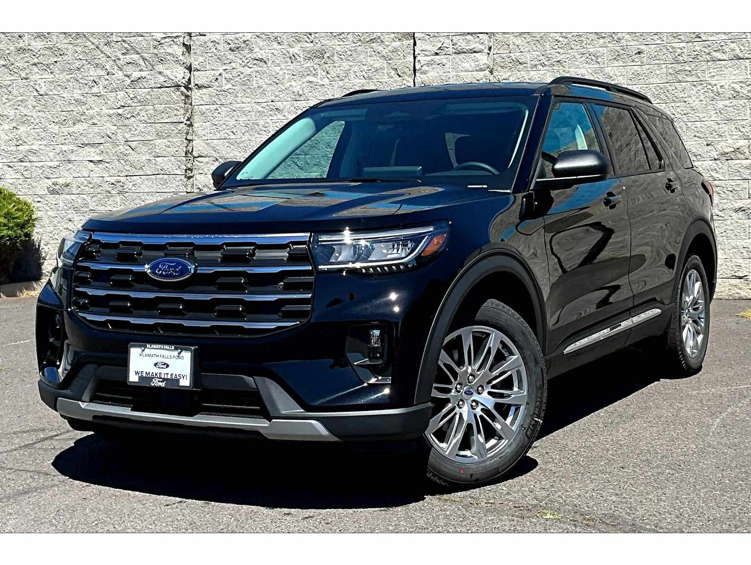2025 Ford Explorer Active's photo